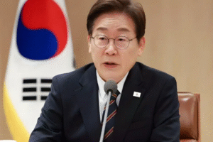 FSC Chairman Lee Eok-won announcing new preemptive crypto account freeze measures in South Korea.