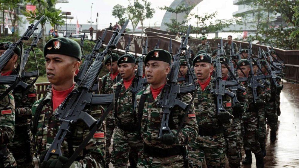 Indonesian soldiers prepare for Gaza peace mission